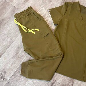 *Rare* Figs Martini Olive Zamora Scrunch Waist Scrub Pants Size SP - Excellent